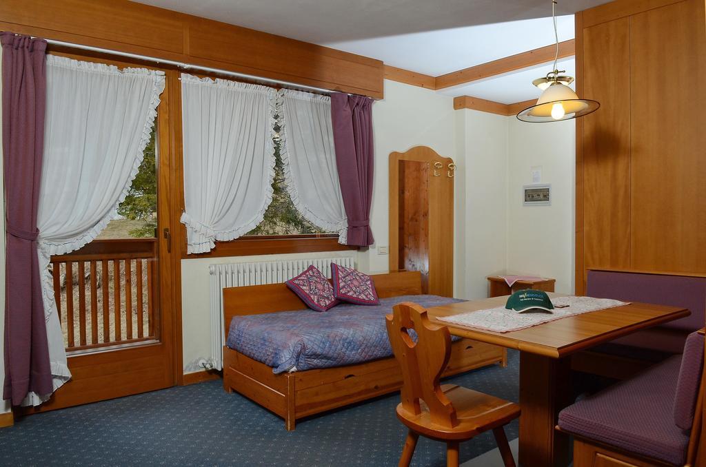 Ski Residence San Martino Di Castrozza Pokój zdjęcie