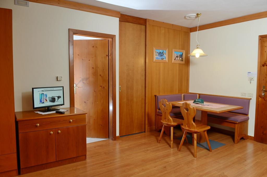 Ski Residence San Martino Di Castrozza Pokój zdjęcie